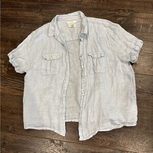Light blue linen button down short sleeve shirt